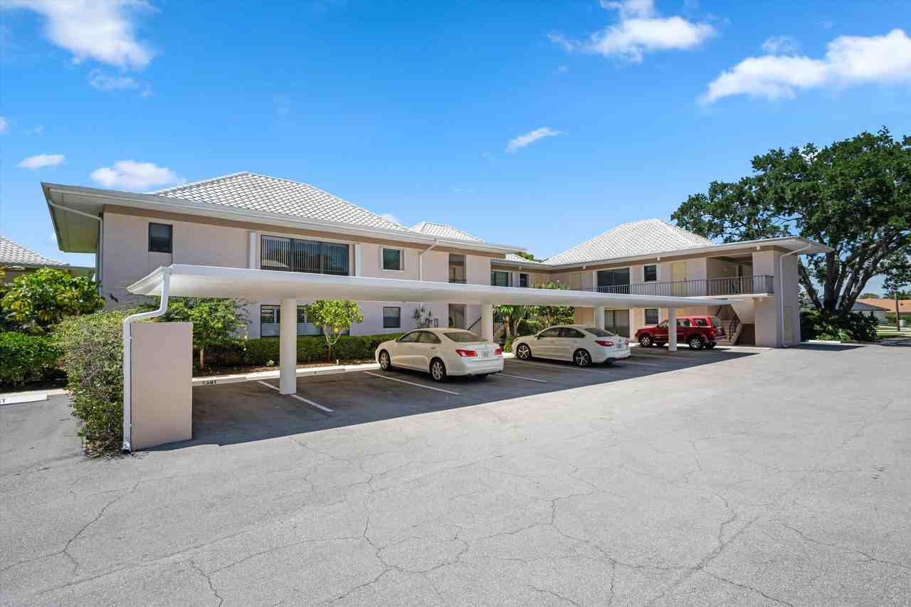 16 Turtle Creek Dr #E - Photo 3 of 50