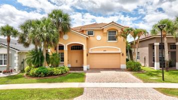 featured image of 2237 Sw Newport Isles Blvd