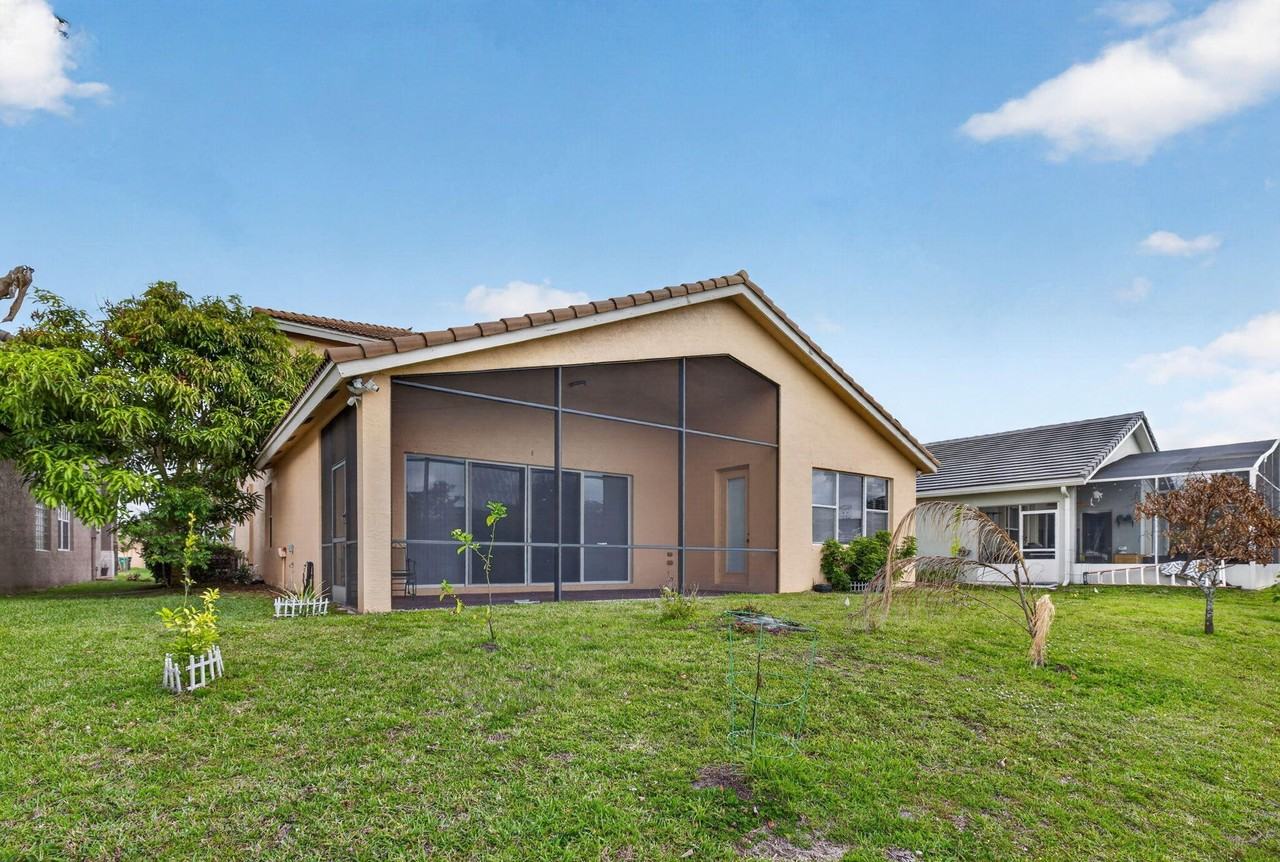 2237 Sw Newport Isles Blvd - Photo 6 of 50