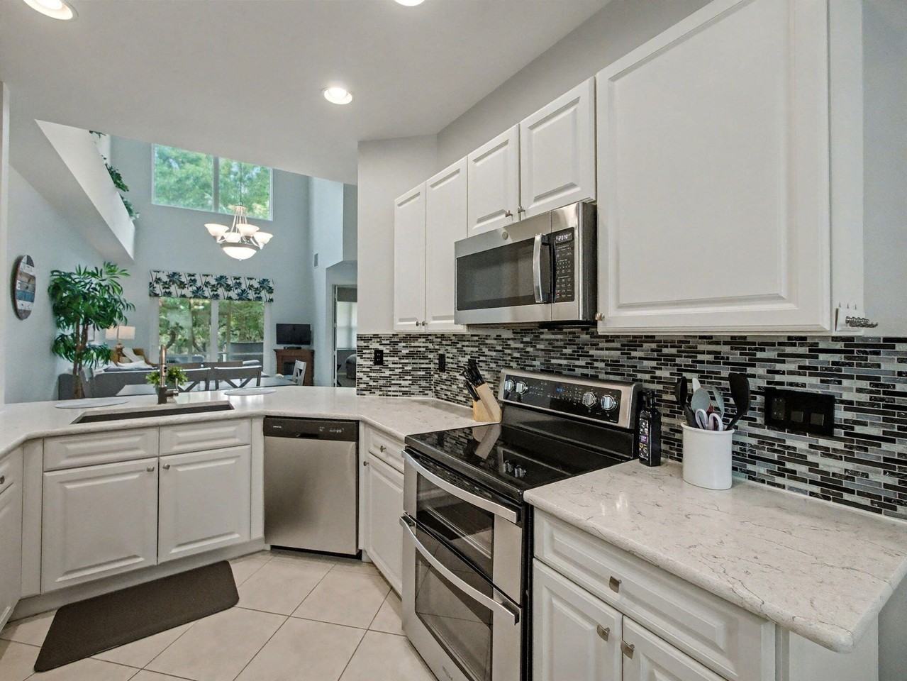 8111 Carnoustie Pl - Photo 4 of 30