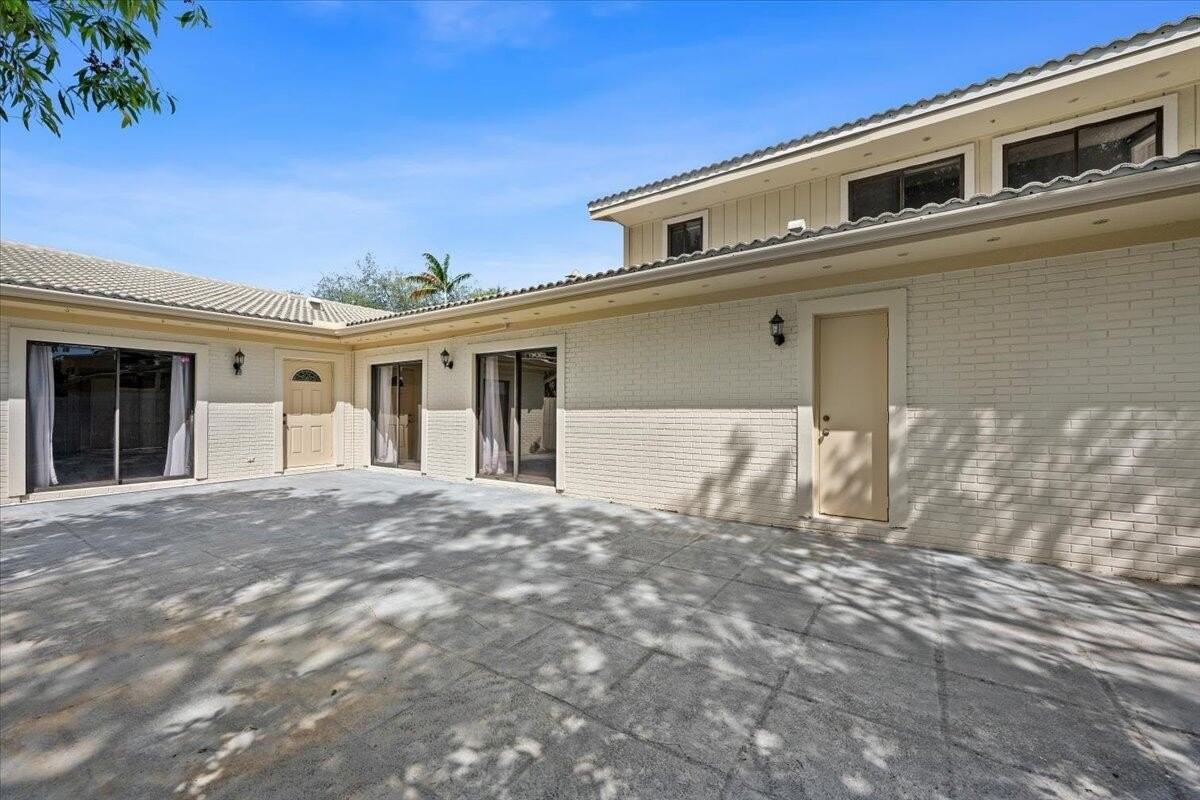 12556 Woodmill Dr - Photo 5 of 49