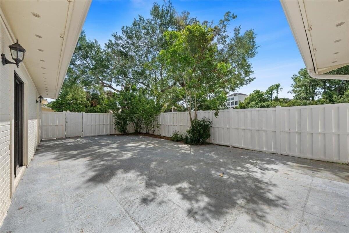 12556 Woodmill Dr - Photo 6 of 49