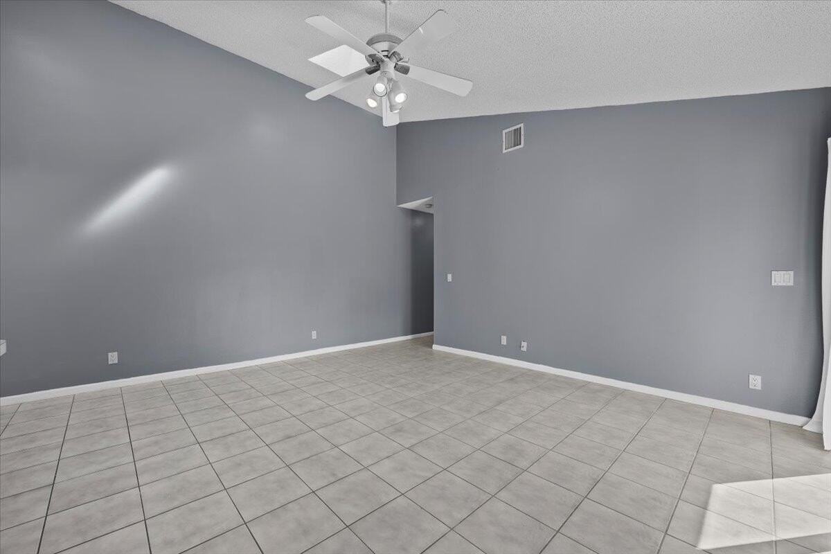 12556 Woodmill Dr - Photo 7 of 49