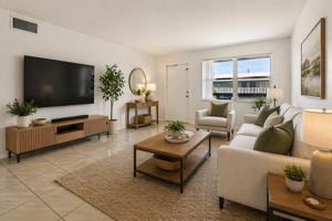 featured image of 210 Ne 38th St #14