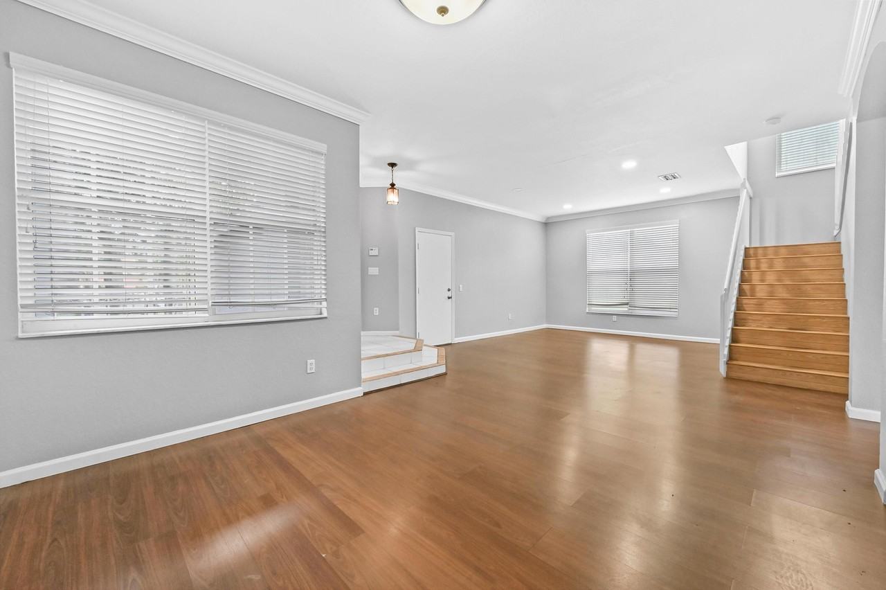 5049 Starblaze Dr - Photo 6 of 27