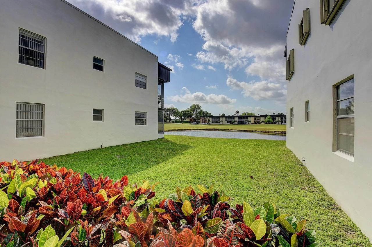 974 Normandy U #974 - Photo 2 of 50