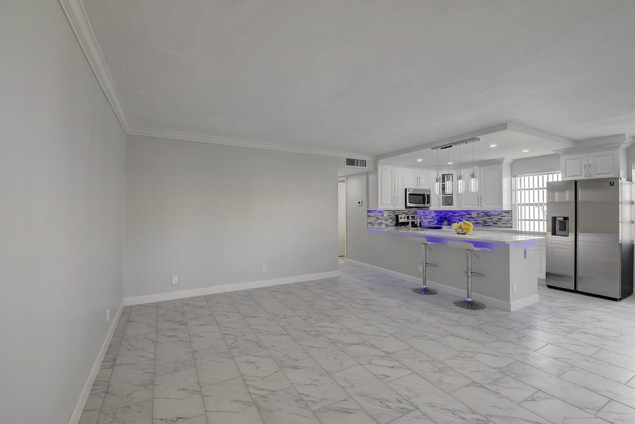 974 Normandy U #974 - Photo 5 of 50