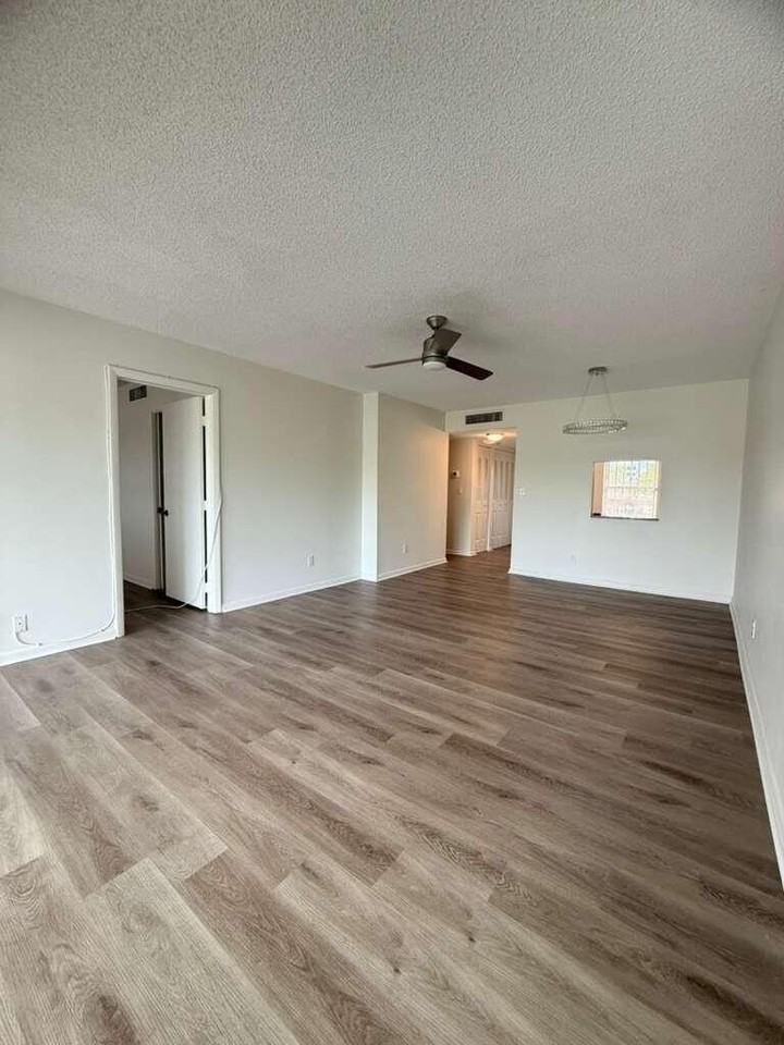 6300 Nw 62nd St #303 - Photo 3 of 16