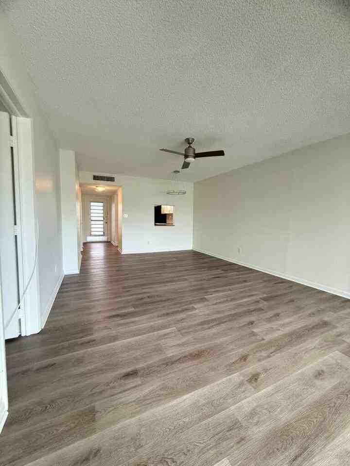 6300 Nw 62nd St #303 - Photo 4 of 16