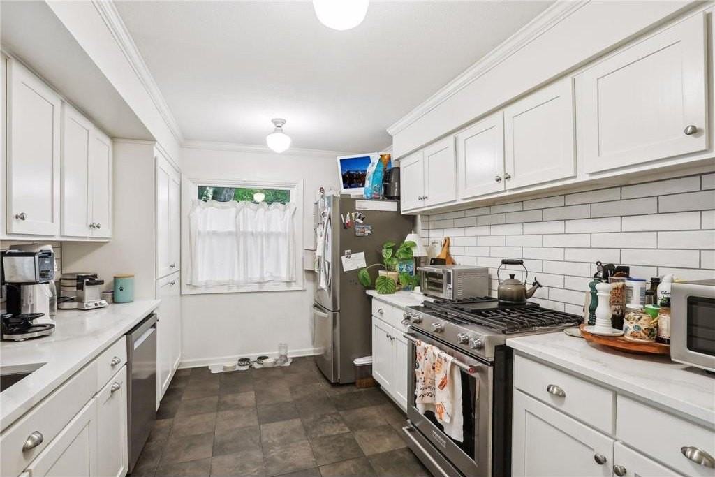 4237 Ottawa Ave S - Photo 7 of 21