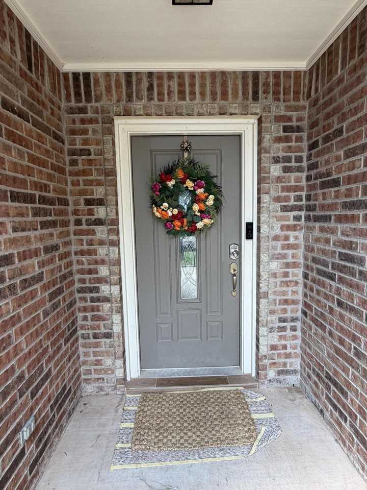 703 Durham Ct - Photo 3 of 23