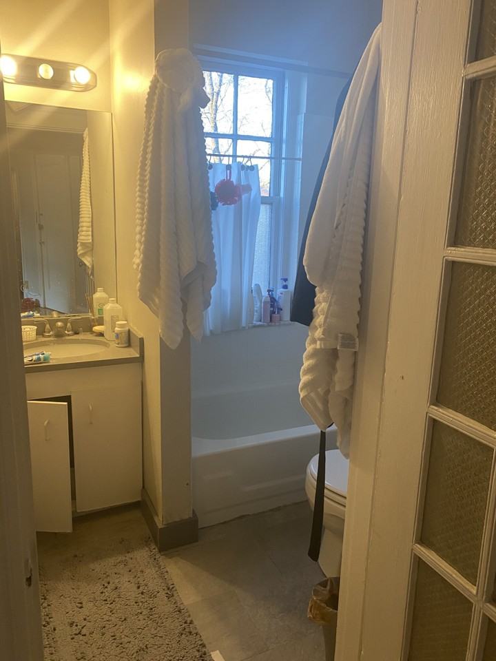 Winthrop Rd #5 - Photo 5 of 6