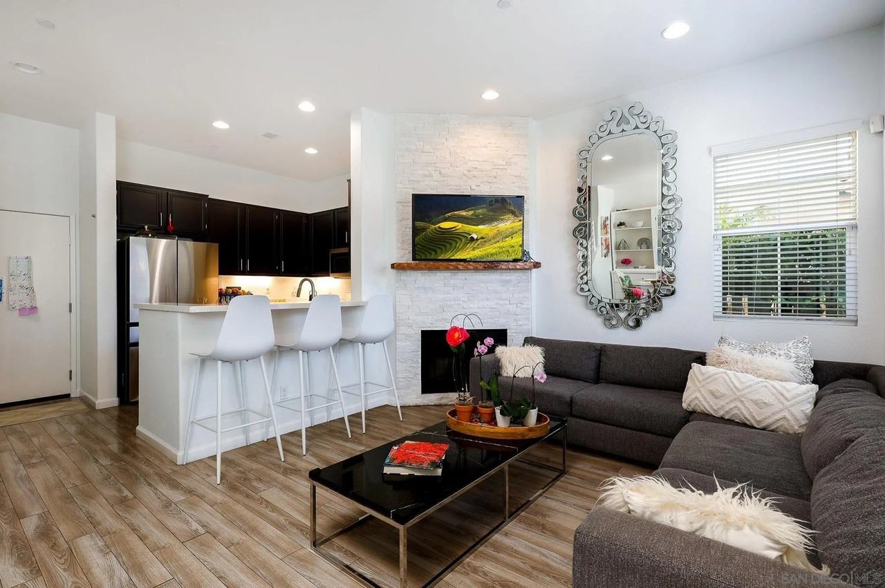 1568 Corte Barcelona #2 - Photo 2 of 34