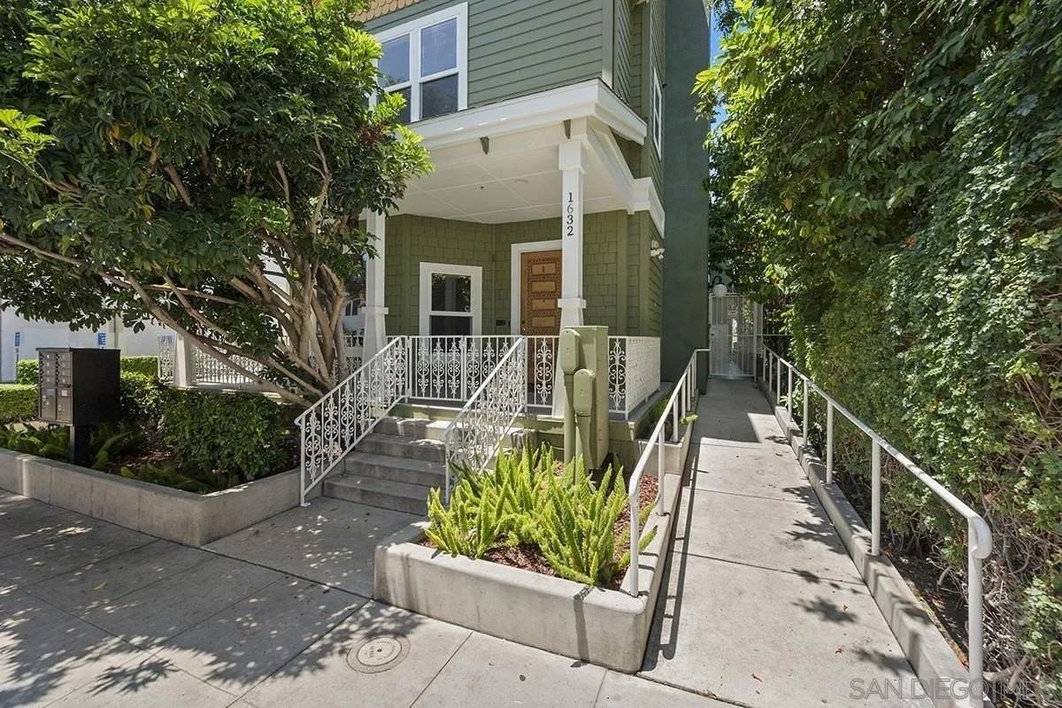 1632 Union St #4 - Photo 4 of 34