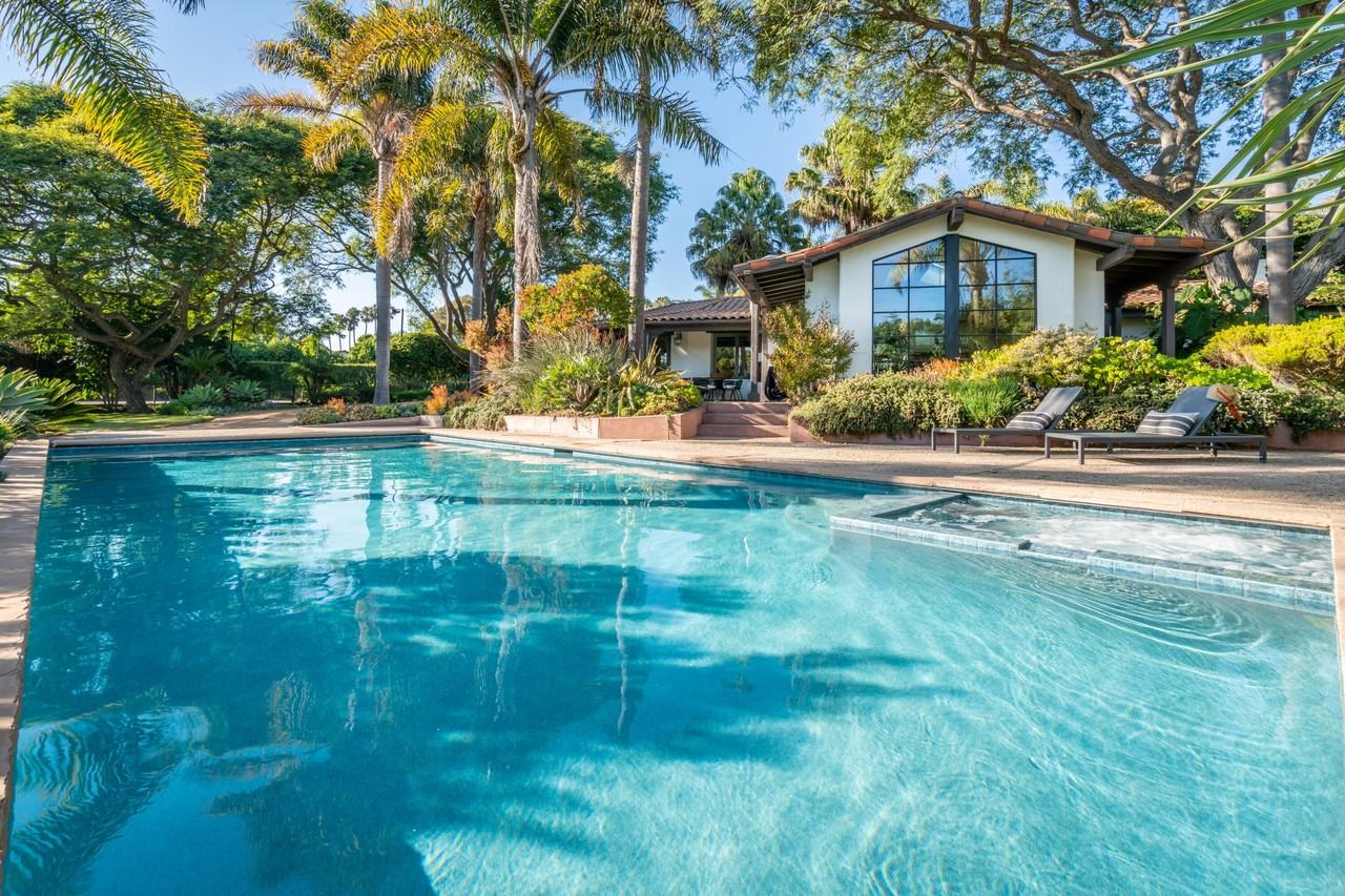 3359 Braemar Dr - Photo 2 of 42