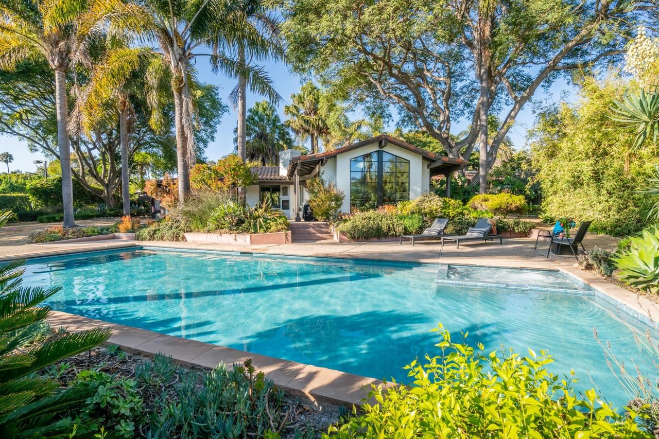 3359 Braemar Dr - Photo 3 of 42