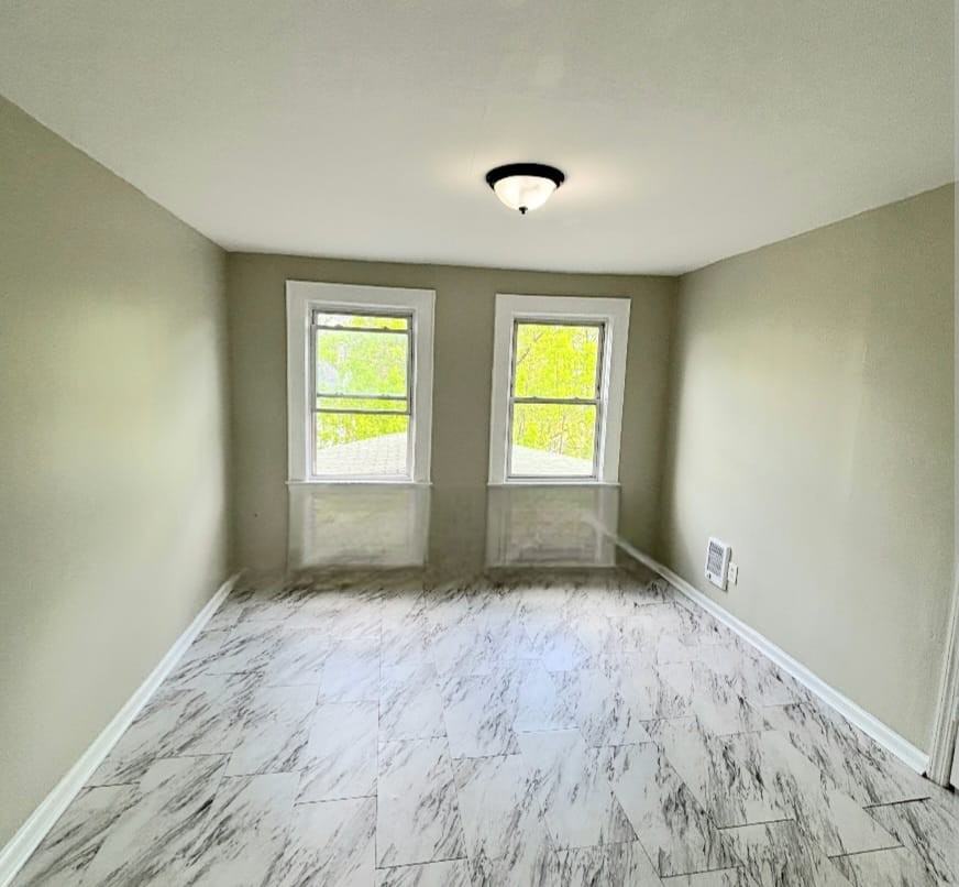 173 Scheerer Ave #3B - Photo 3 of 4