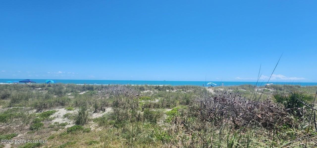 8208 Presidential Ct - Photo 6 of 31