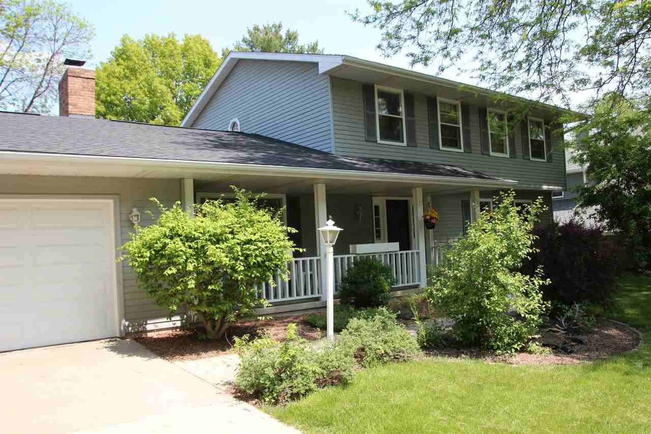 7620 Westchester Dr - Photo 2 of 41