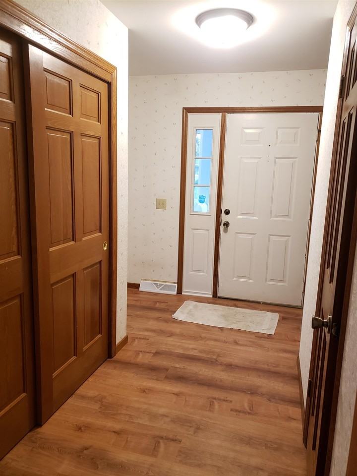 7620 Westchester Dr - Photo 5 of 41