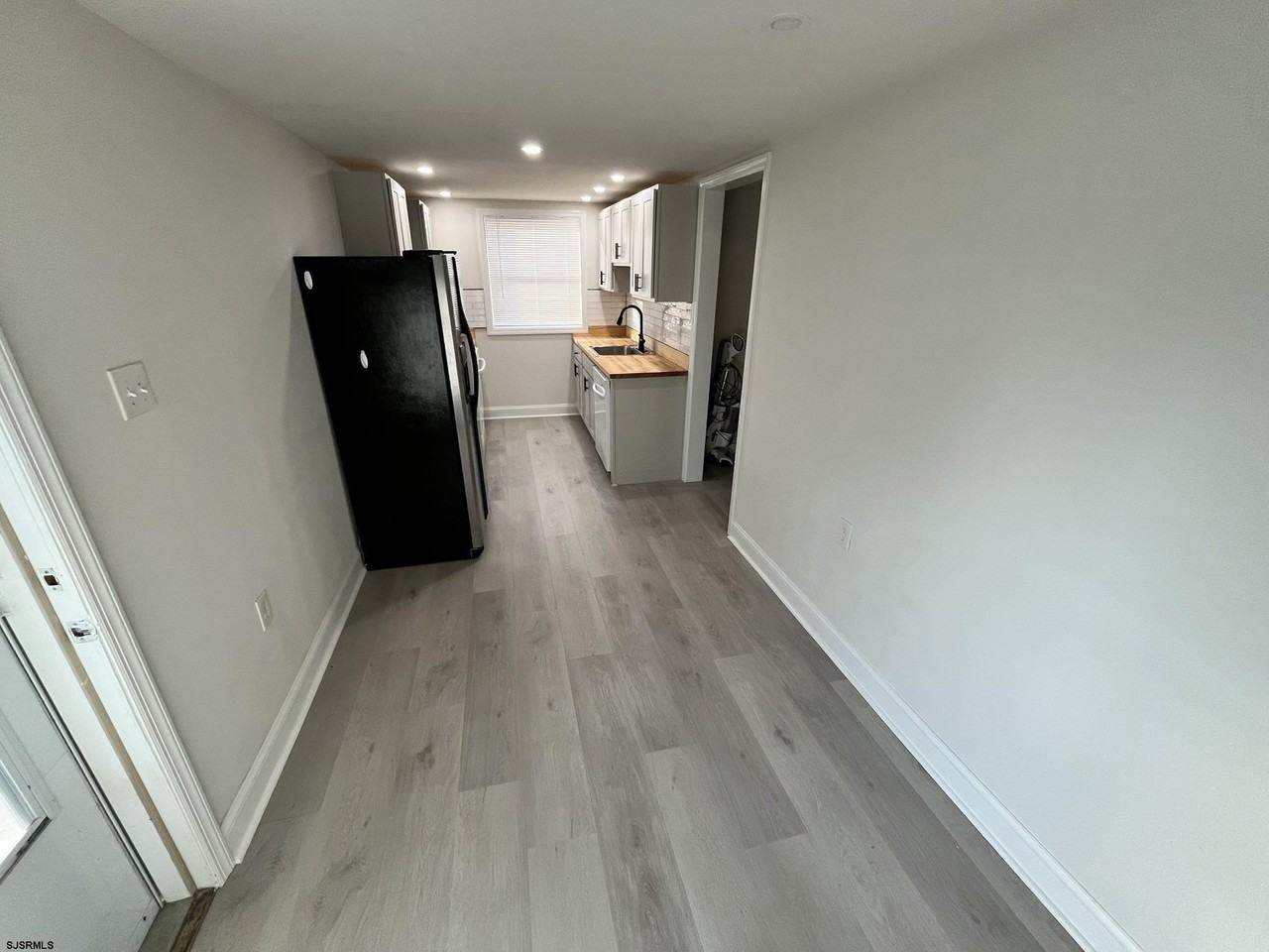 9 N Wissahickon Ave - Photo 2 of 10