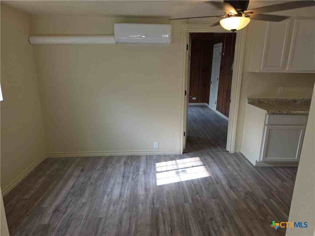 602 E Whitson St - Photo 3 of 9