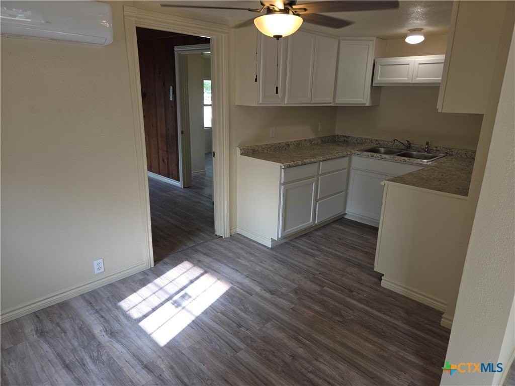 602 E Whitson St - Photo 4 of 9