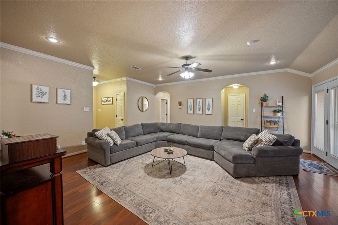 3805 Republic Of Texas Dr - Photo 7 of 28