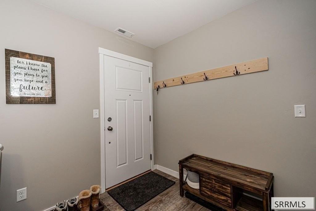 2889 Murwood - Photo 3 of 45