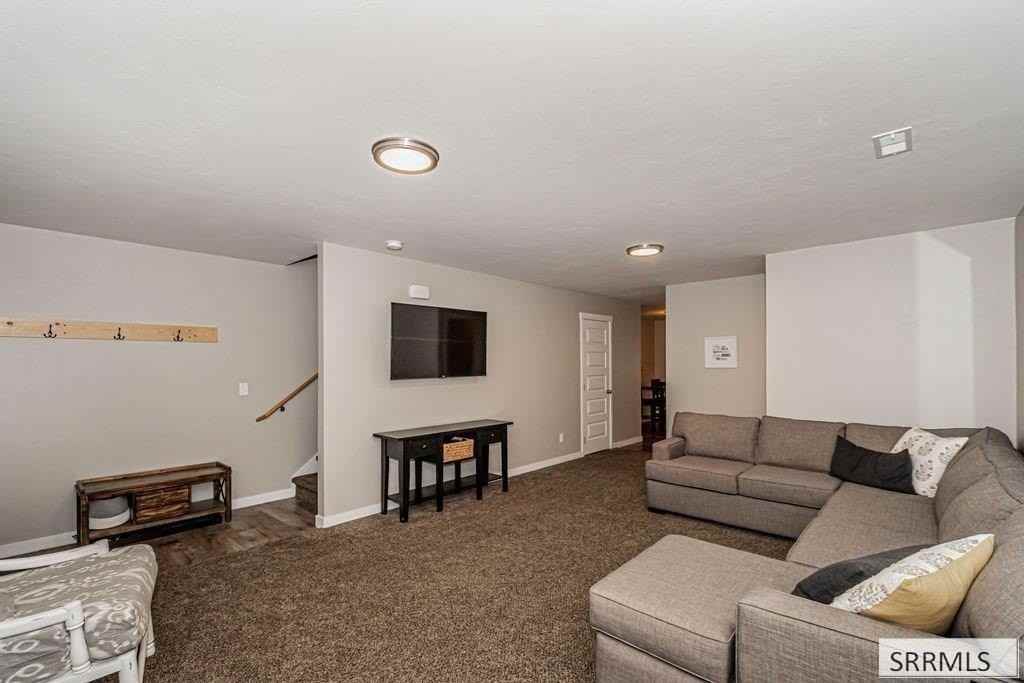 2889 Murwood - Photo 7 of 45