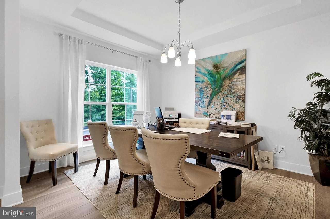 112 RED ROSE Court - Photo 3 of 10