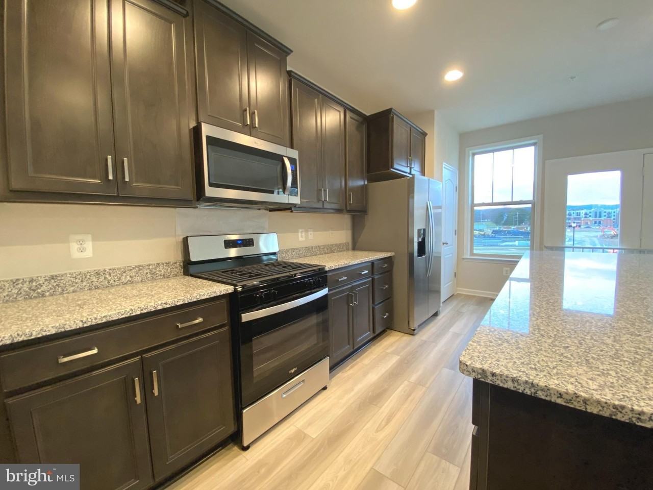 1659 Magundy St - Photo 4 of 16