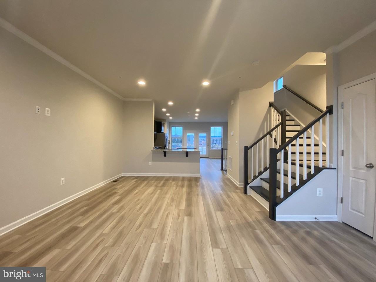 1659 Magundy St - Photo 5 of 16