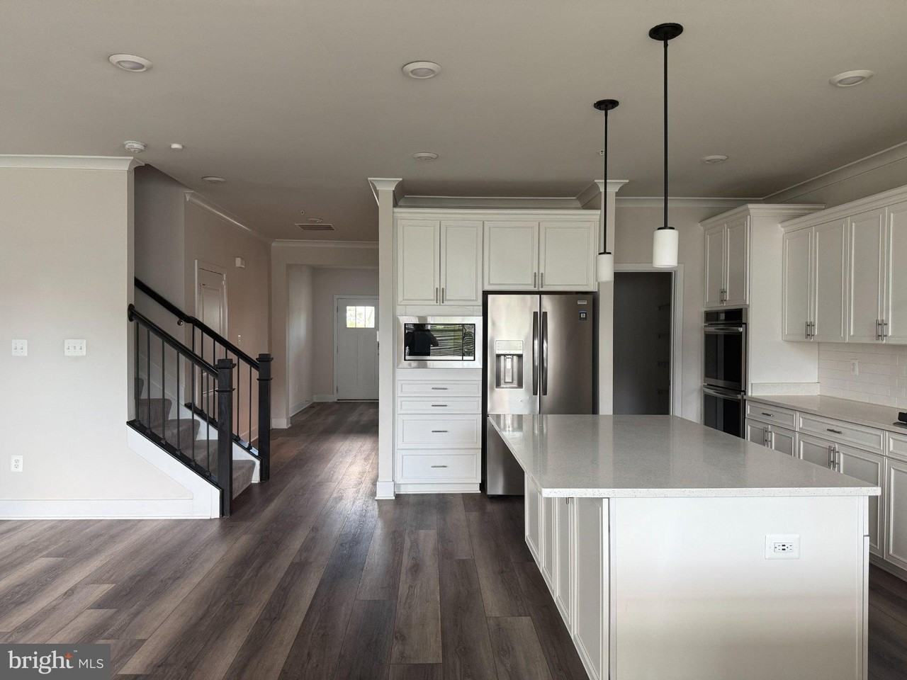 1407 Pinkerton St - Photo 6 of 21