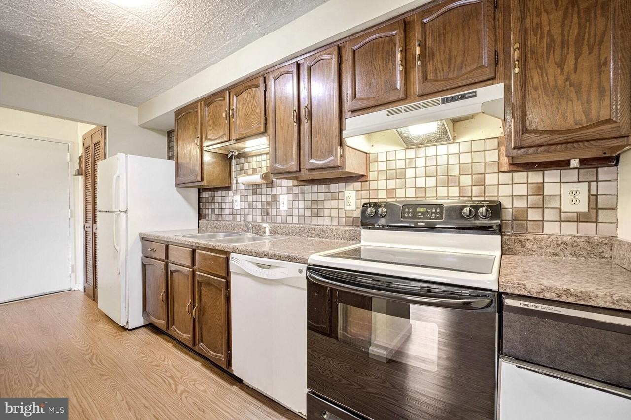 995 Heather Ridge Dr Unit D #4D - Photo 6 of 15