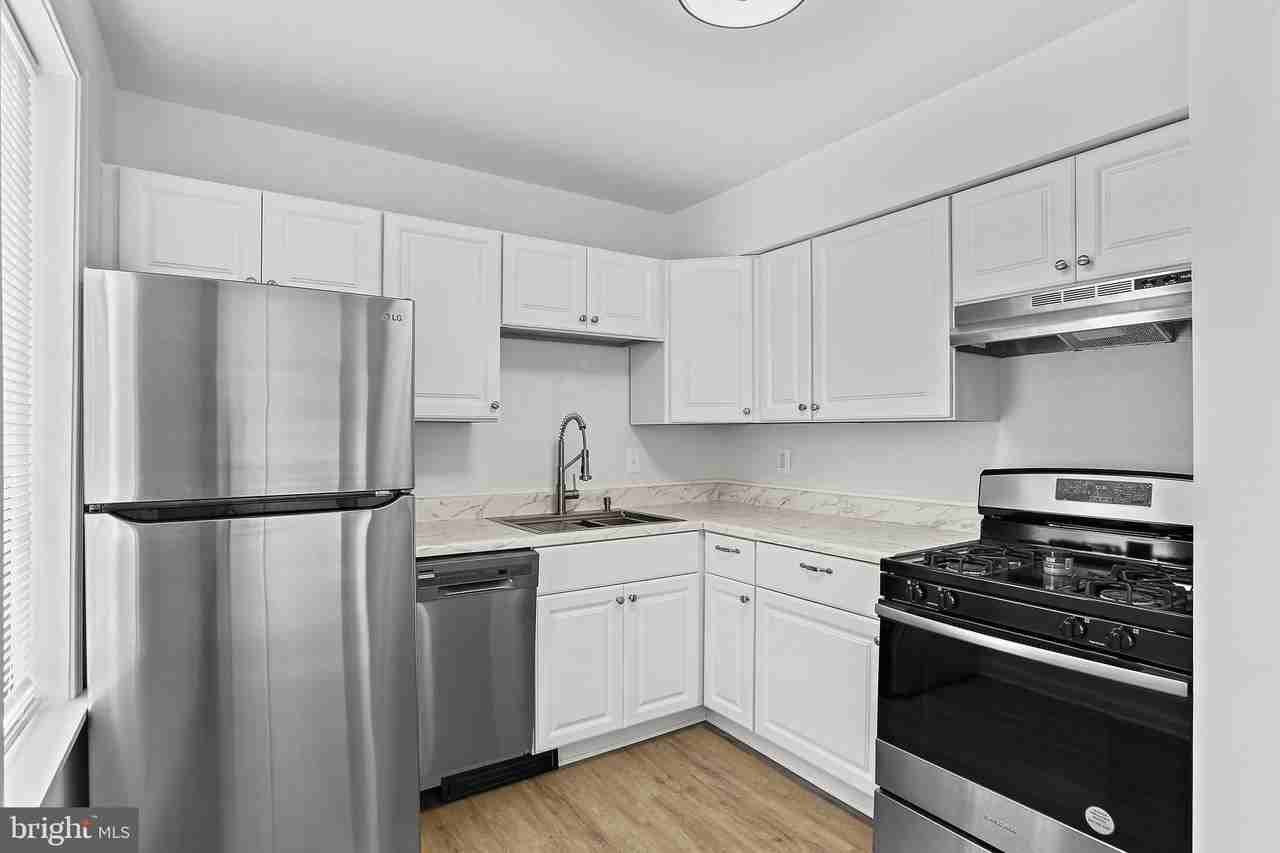 9629 Whiteacre Rd #B2 - Photo 2 of 11