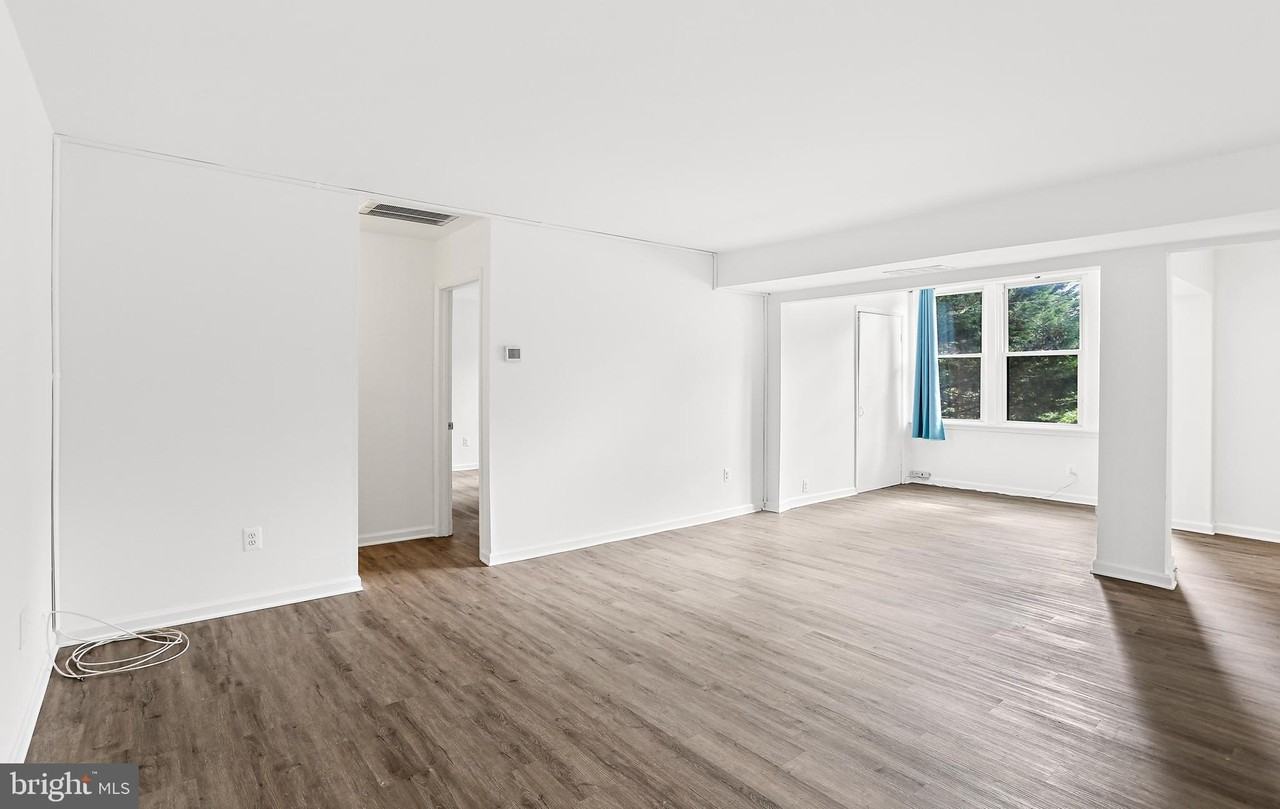 9629 Whiteacre Rd #B2 - Photo 3 of 11