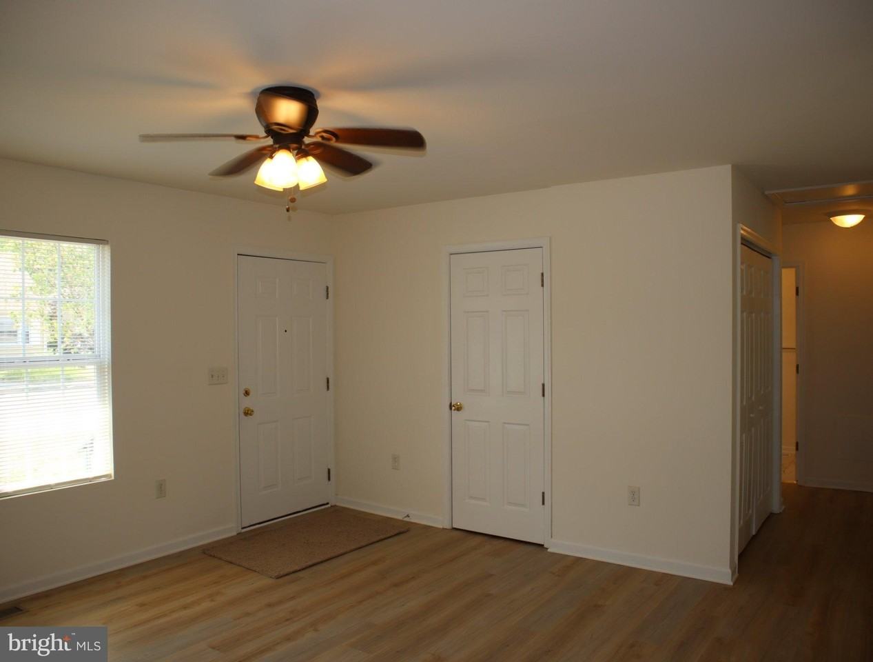 311 Decatur Ave - Photo 4 of 26