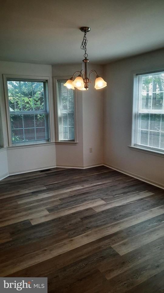 325 Antilles Ct - Photo 6 of 19