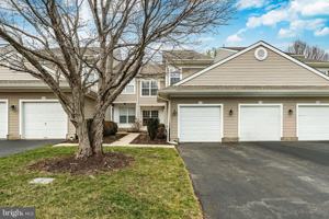 featured image of 124 Jeffords Ct #1403