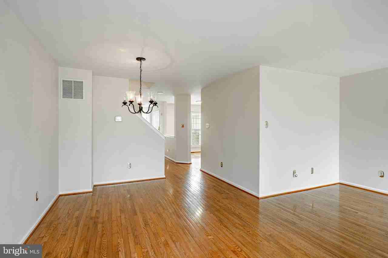 124 Jeffords Ct #1403 - Photo 7 of 39