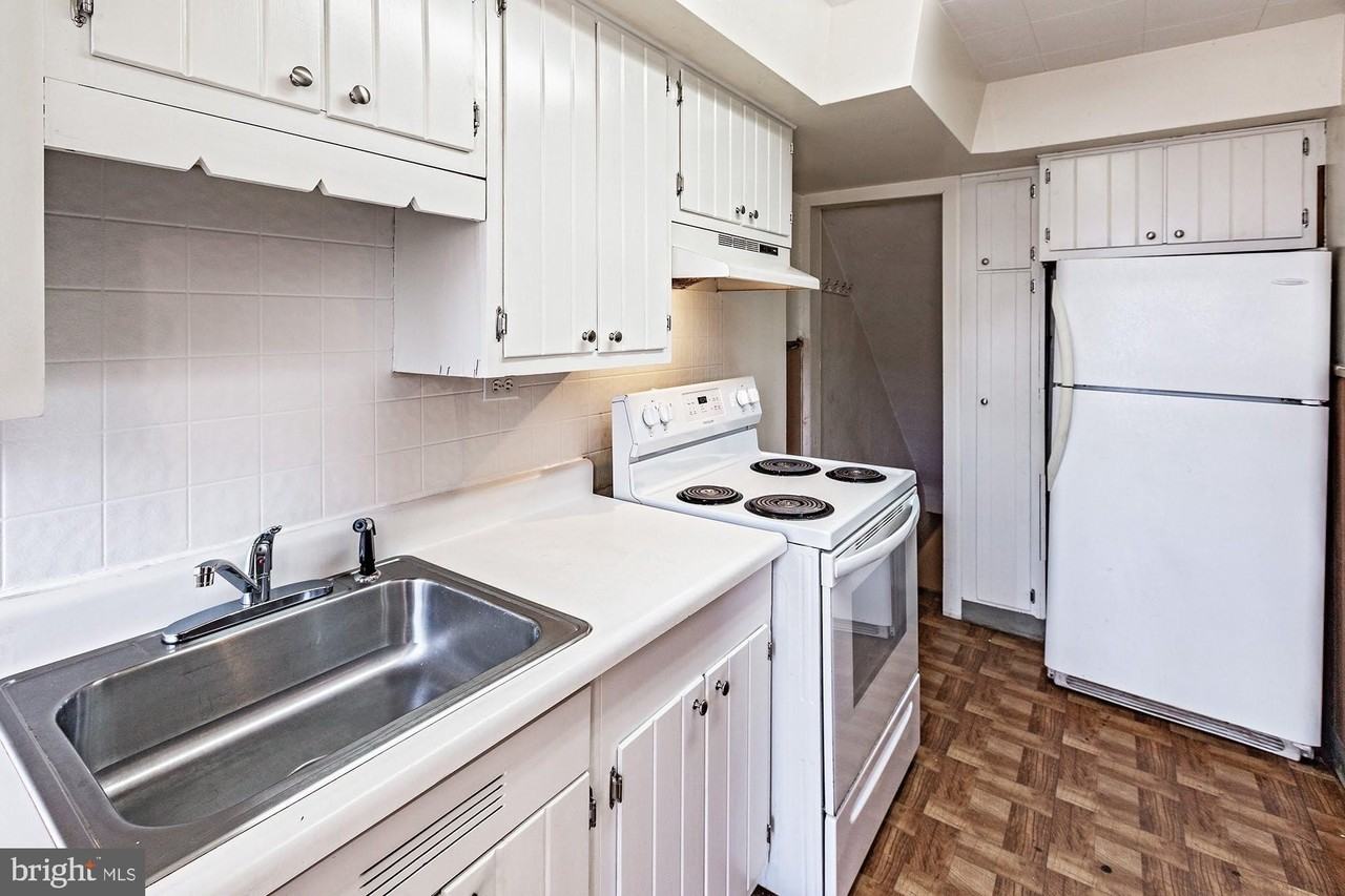 3312 W 13th St - Photo 6 of 13