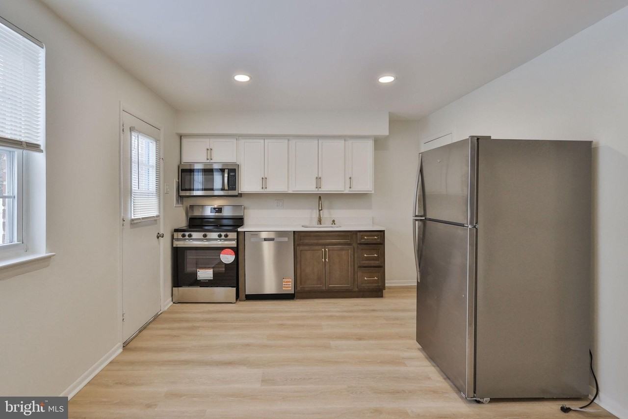 305 S Warminster Rd #B3 - Photo 4 of 8