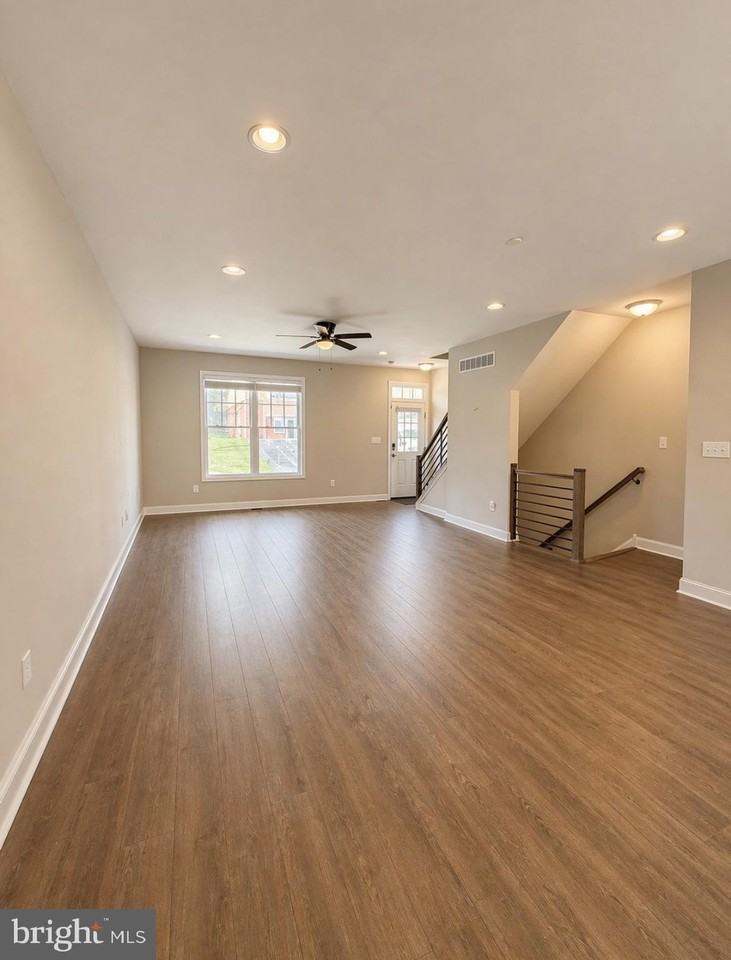 903A Spring Mill Ave - Photo 3 of 34