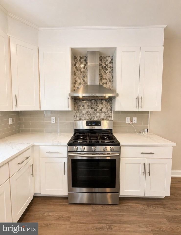 903A Spring Mill Ave - Photo 6 of 34