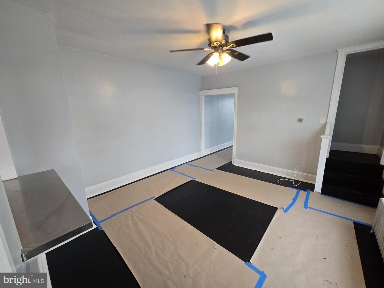 460 Shurs Ln - Photo 7 of 27