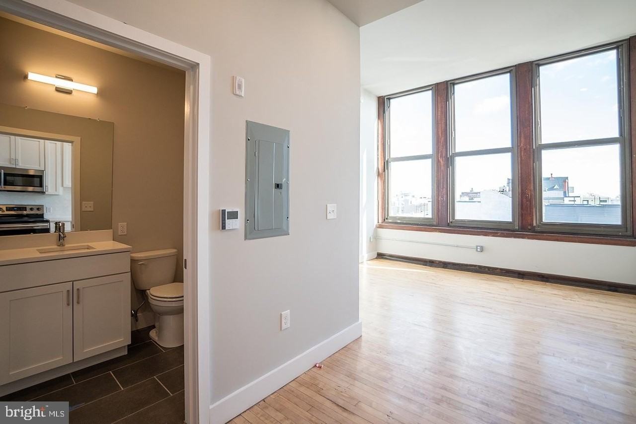 1300 S 19th St #207 - Photo 6 of 15