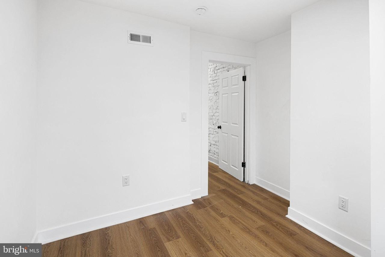 1320 S 26th St - Photo 7 of 11