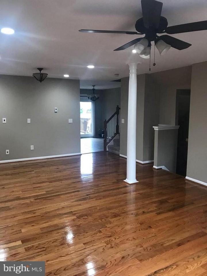 42886 Nashua St - Photo 3 of 12