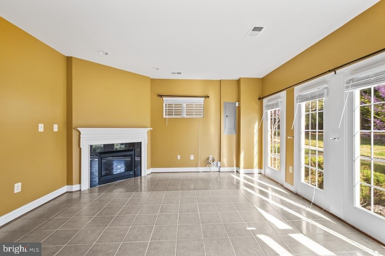 16947 Chesley Pl - Photo 5 of 36